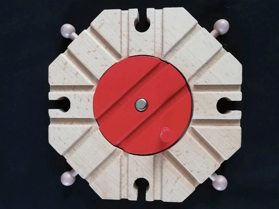 Thomas wooden train Turntable junction track compatible with Brio..... new