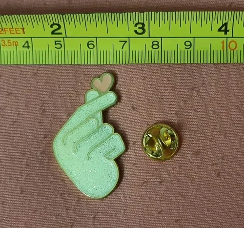 KPop Mini Finger Heart Glitter Enamel Jacket Lapel Pin BTS Black Pink K-Pop