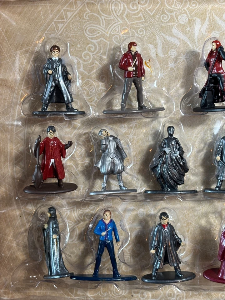 Jada Toys Nano Metalfigs Harry Potter Juego de 20 Mini Figuras Diecast #84414-NUEVO Foto 4 de 4