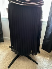 Black Pleated Skirt Boohoo, Size US 12