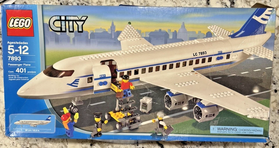 Lego 2014 Legends Chima Laval's Fire Lion 2006 City Passenger Plane + 4 LB Legos - Image 3 of 4