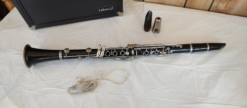Vito Reso-tone 3 Bb Black Clarinet W/ Case - Made in USA (USED) Tested and Works - Picture 2 of 18