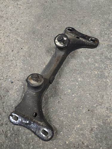 BMW 3er E46 Getriebeträger Getriebelager Getriebehalter Halter 6768555