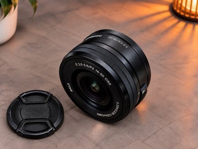 Sony SELP1650 E PZ 16-50mm f/3.5-5.6 OSS Zoom Kit E-Mount Lens