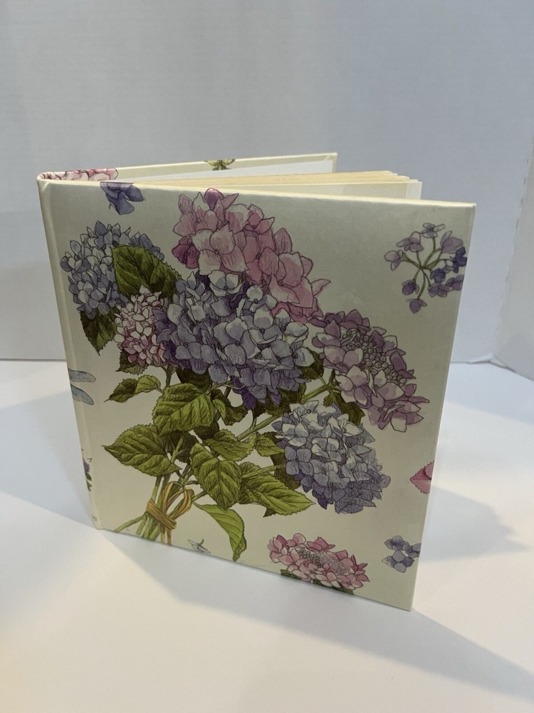 Hydrangea By Ellen Blonder CR Gibson 9x8 Vintage 1999 Photo Album Magnetic Pages