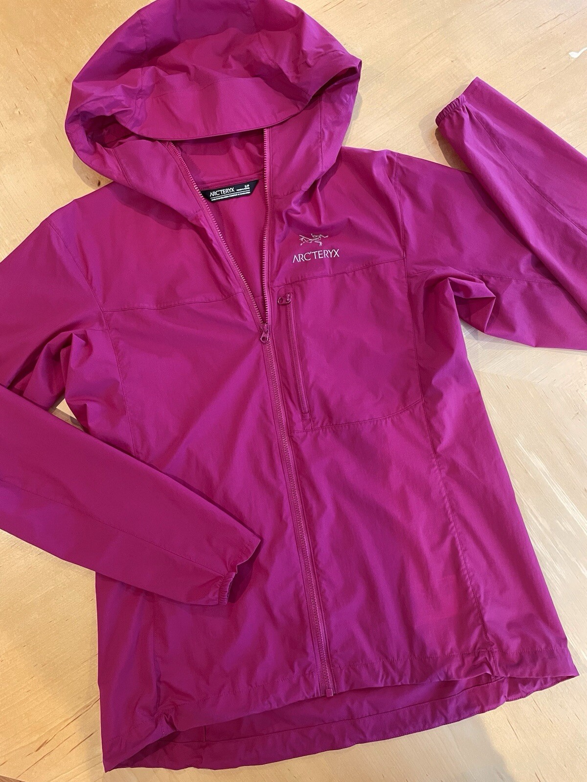 ARC'TERYX (Incontaminato!) ARCTERYX Giacca con cappuccio donna Squamish—(S)—Windshell—ROSA FUSCIA