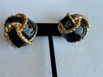 Ciner Signed Vintage  Black Enamel Love Knot and Gold Tone Clip On
