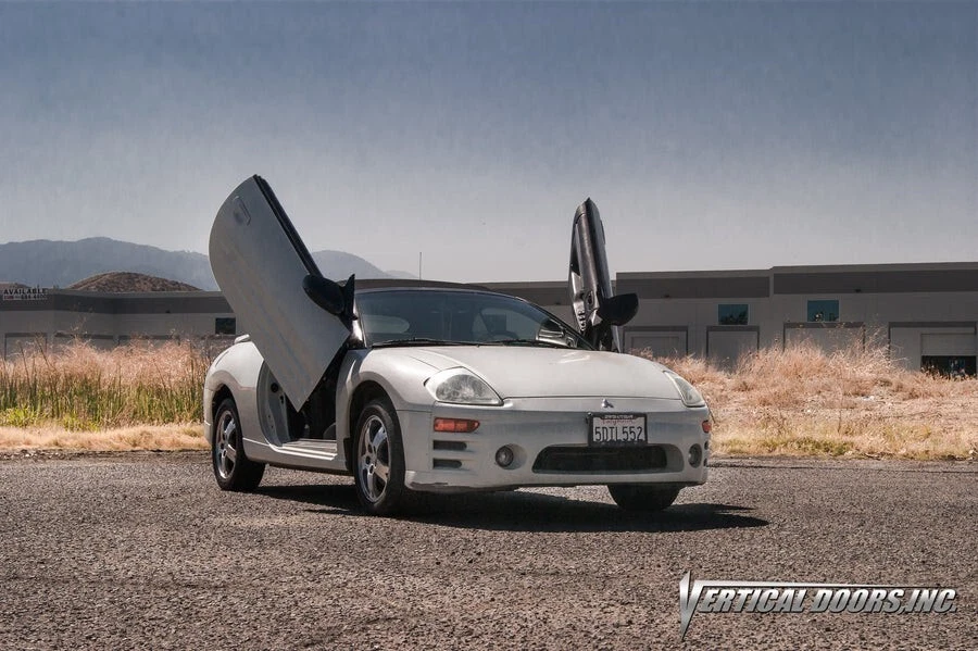 Se adapta a puertas verticales Lambo pernos Mitsubishi Eclipse 2000-2005 FÁCIL INSTALACIÓN Foto 2 de 3