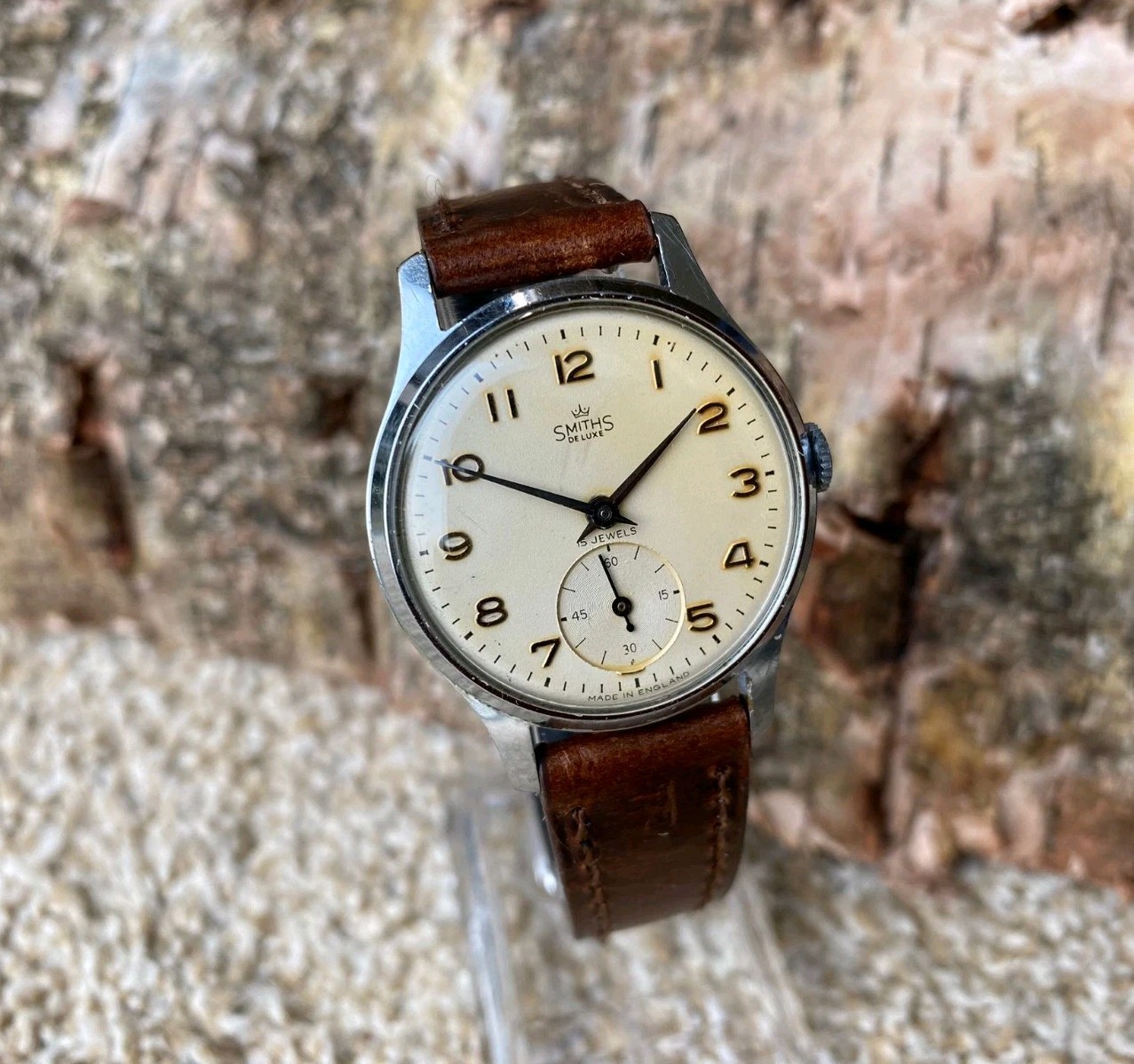 vintage smiths deluxe a223 dated 1956. very nice condition