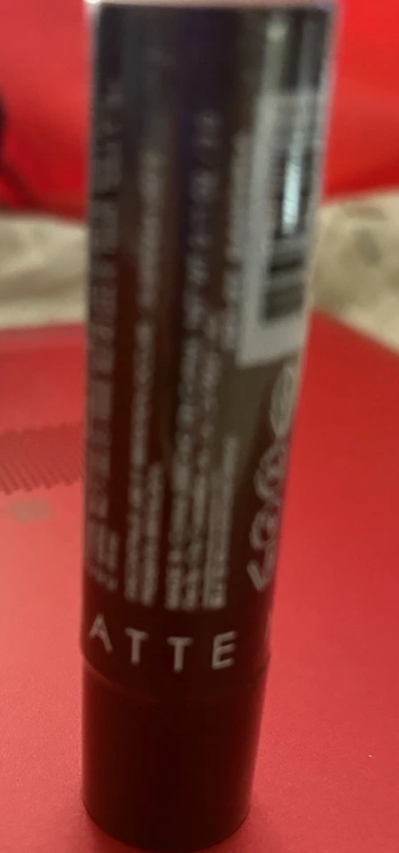 2 batons de mouse Itaolia Deluxe. Brilho labial Colors Temptress And Sangria e 1  - Imagem 2 de 4