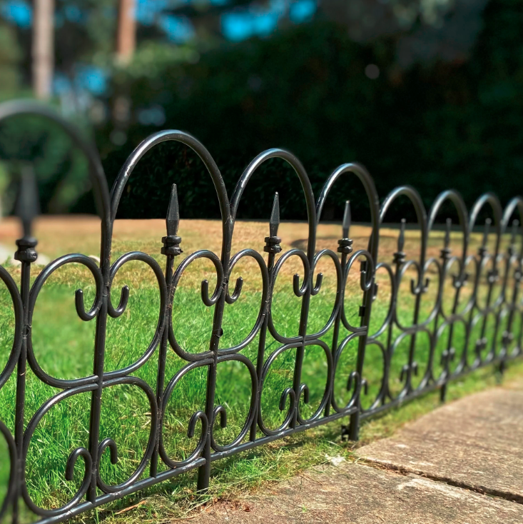 X4 Picket Garden Edging Lawn Border Victorian Style Plastic Garden Border Fence
