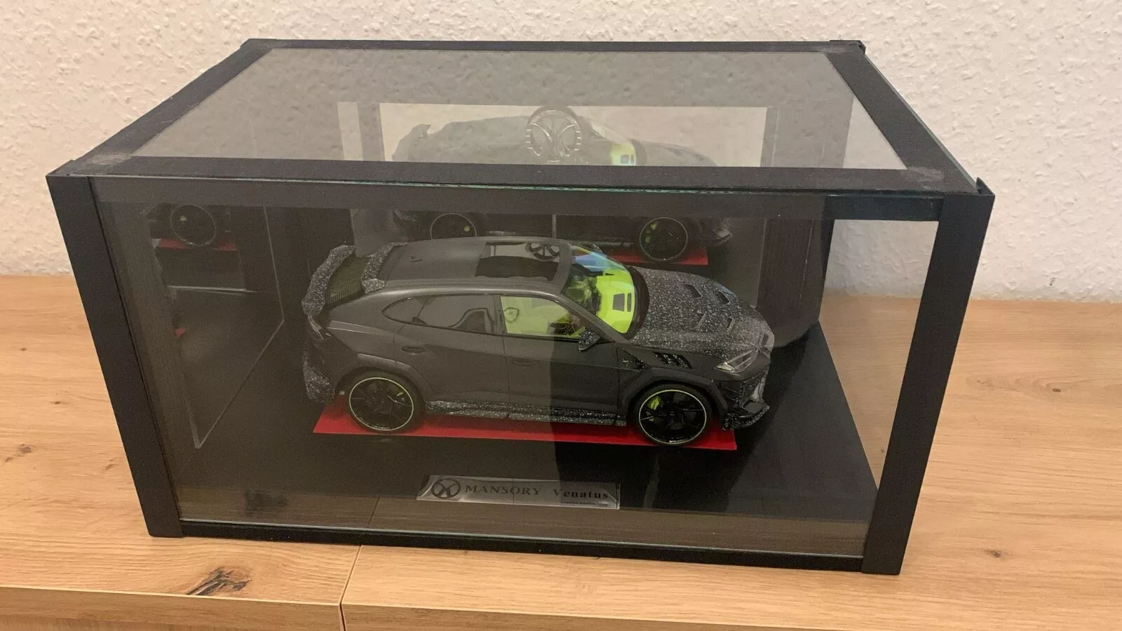 Picture 1 of 3