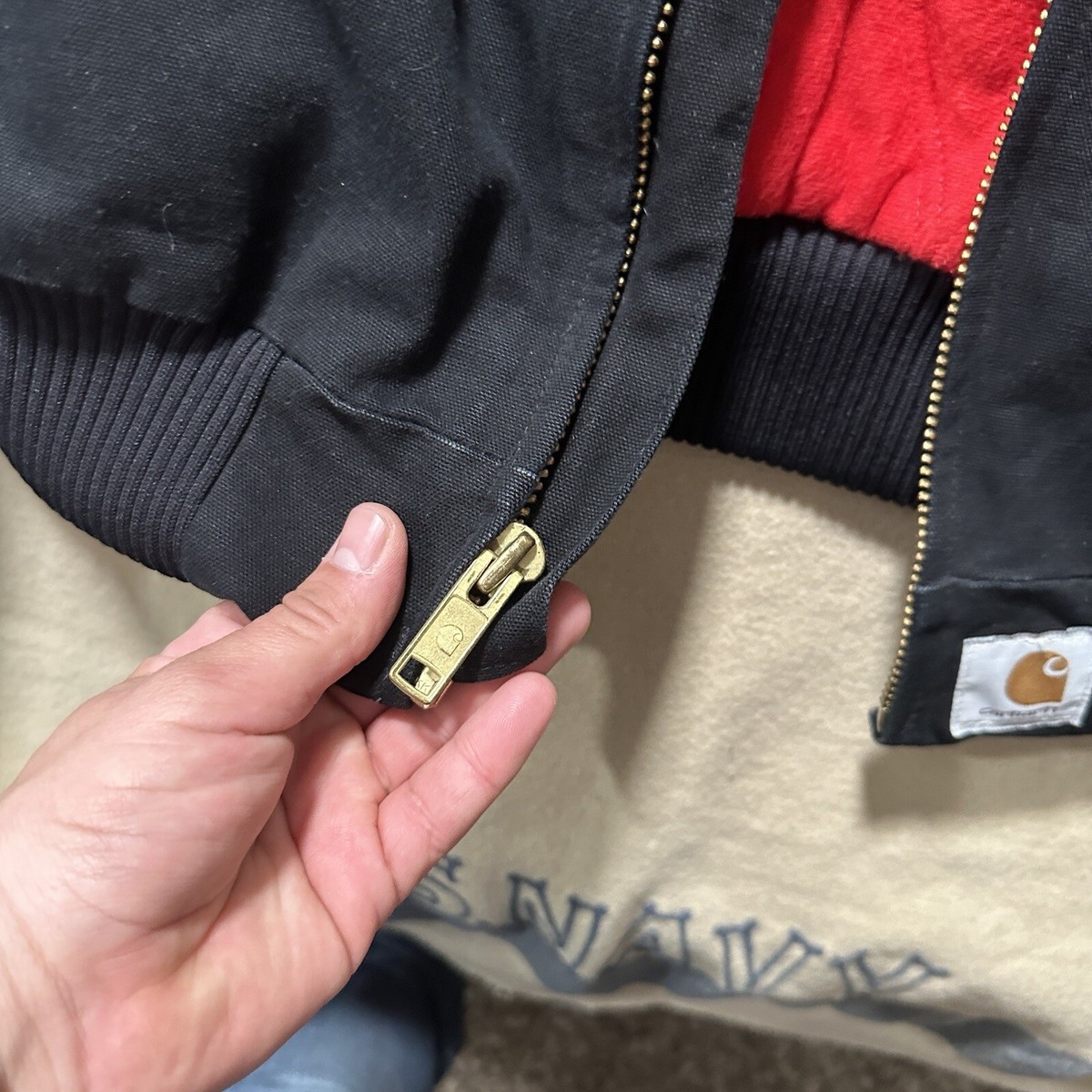 90s横タグM★Carhartt サンタフェジャケット ブラック J13 BLK Vintage Carhartt J13 Santa Fe Jacket Medium Black With Red