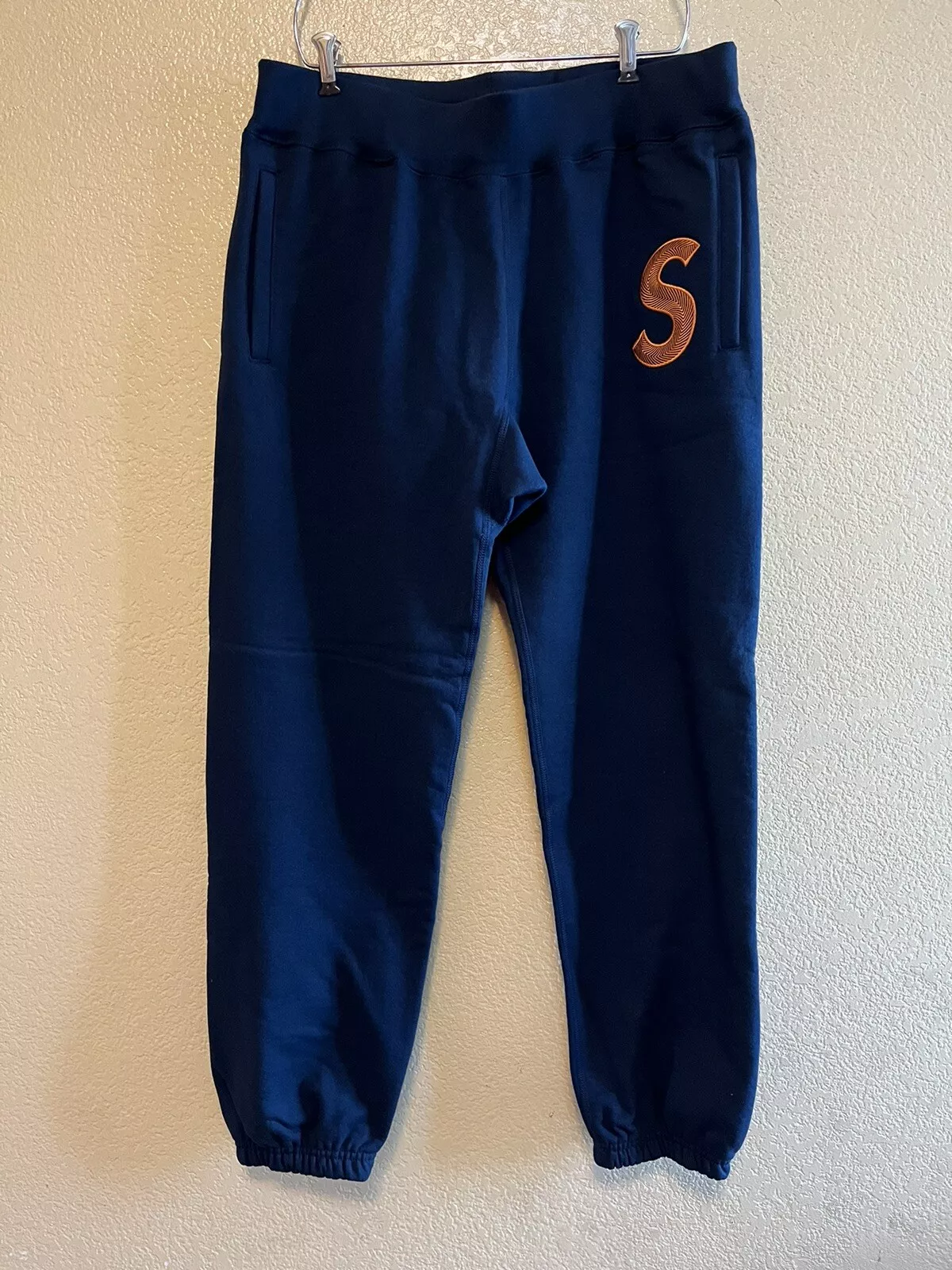 Pantalon de survêtement logo Supreme S