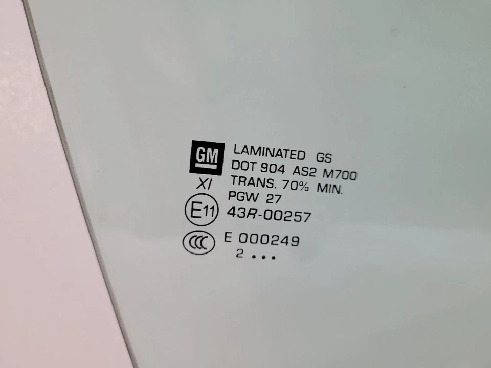 13-14 CHEVROLET MALIBU Passenger Front RH Door Glass Laminated Glass 22893156 Foto 2 de 4