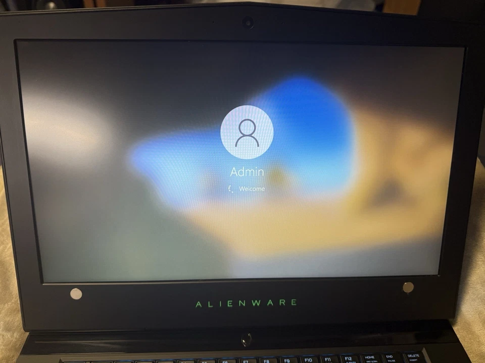 Alienware 15 R4 i7-8750H 2.2Ghz, 16GB RAM 250GB SSD, GeForce GTX 1070 (6GB) Foto 4 de 4