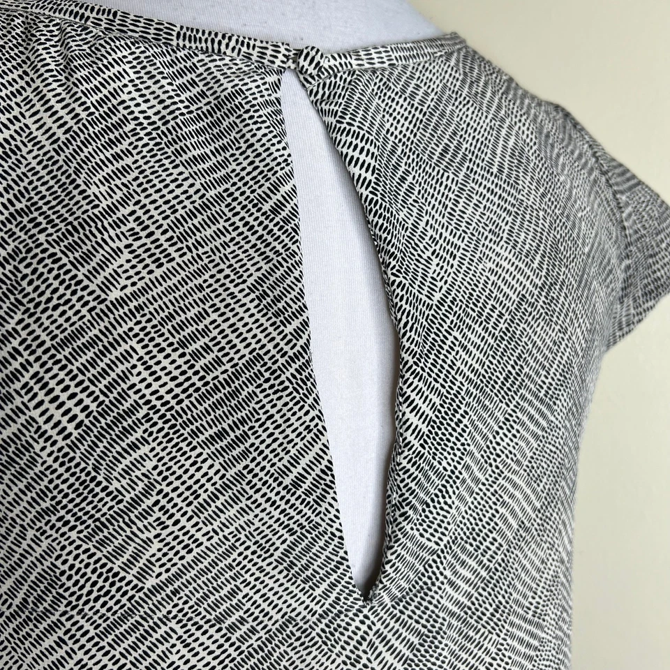 Top Joie 100% Seda XS Negro Blanco Manga Gorra Cerradura Oficina Trabajo Informal Bolsillo Foto 4 de 4