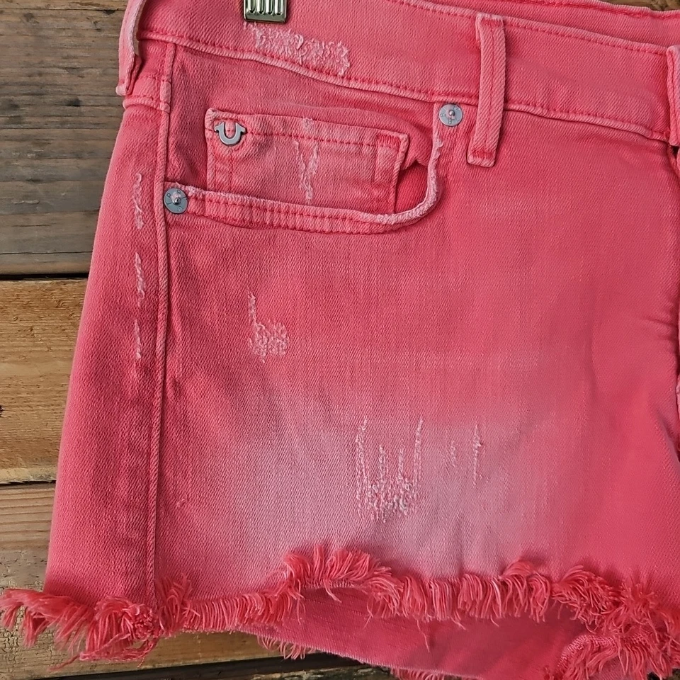 Pantalones Cortos True Religion, Corte Joey Con Solapas Coral Talla 32 Nuevos Sin Etiquetas Foto 2 de 4