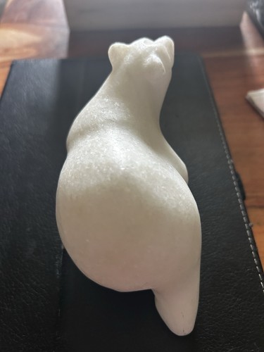 Vintage (YEE)Hand-Carved White Marble Polar Bear Sculpture Rare 5”X3” with box - Picture 4 of 11