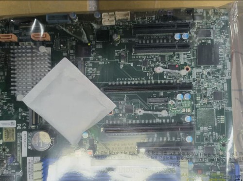 Supermicro X13SEI-F LGA4677 C741 + Intel Xeon Gold 6421N QS 32 Cores 1.80GHz CPU - Afbeelding 6 van 6