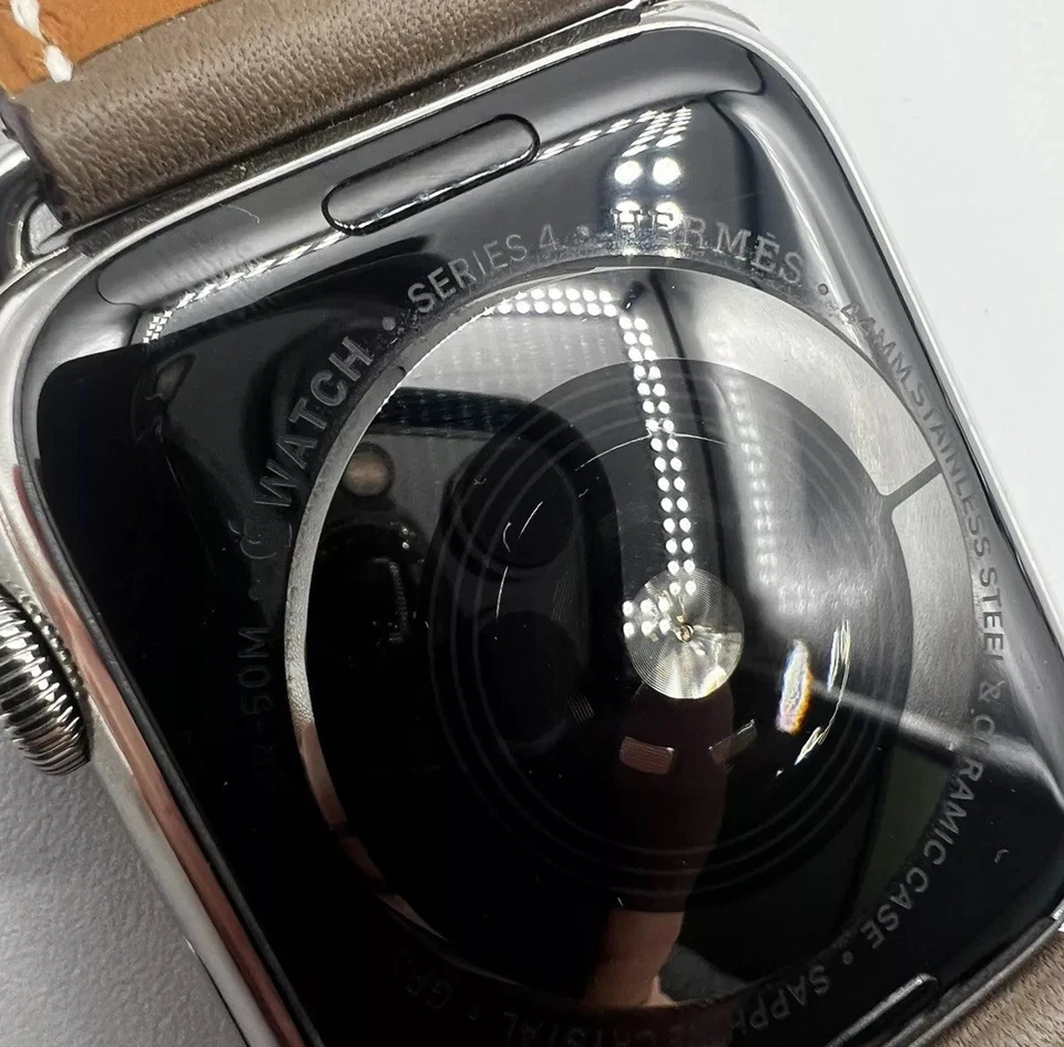 Apple Watch Series 4 Hermes 42 mm LTE acero inoxidable correa mediana Apple Foto 4 de 4
