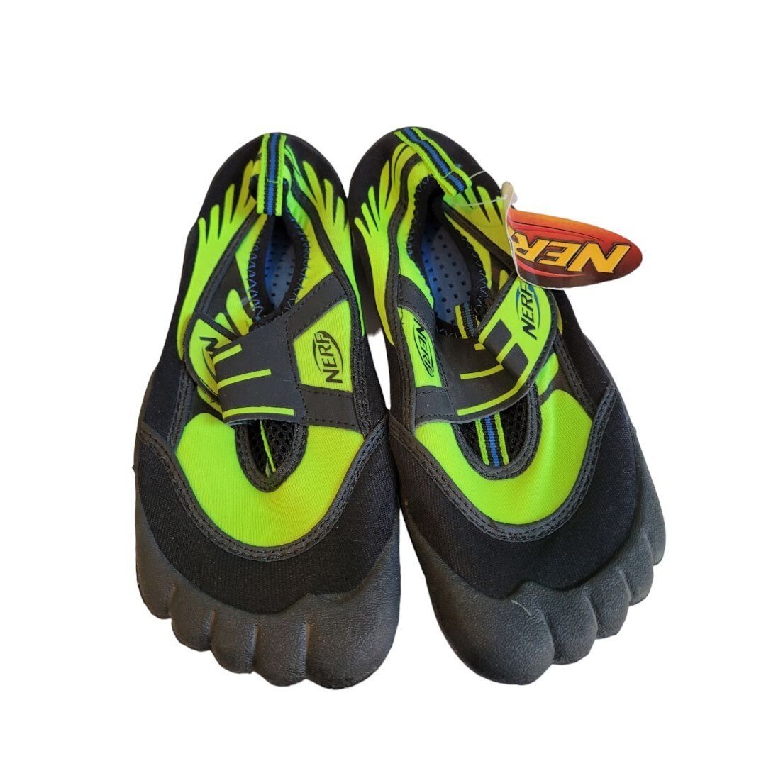 Large Youth (2/3) Nerf Toed Shoes Black Neon Green Water Beach