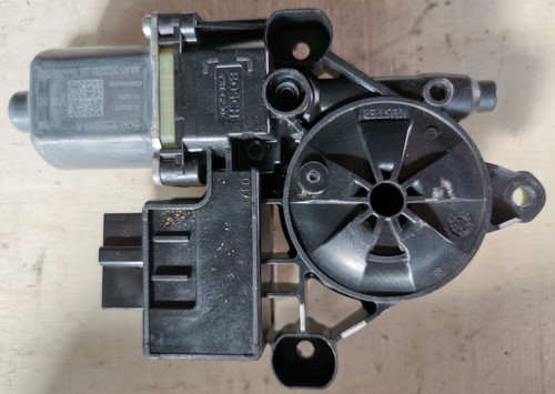 VW Golf 7 Fensterhebermotor Fensterheber hinten links  5Q4959811A