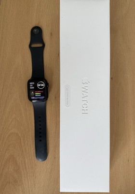 Apple Watch Series 8 41mm Aluminiumgehäuse mit Sportarmband - Mitternacht (GPS)