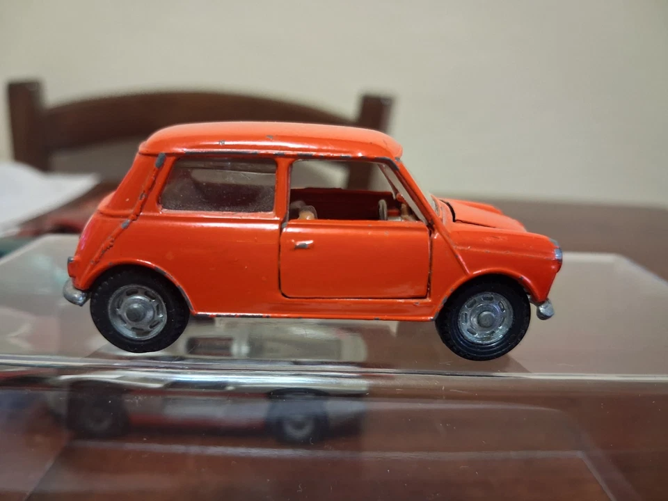 MEBETOYS A28 INNOCENTI MINI SCALA 1/43 - Immagine 4 di 4