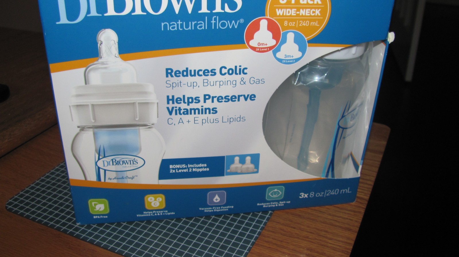 New in Box Dr. Brown's Natural Flow Plastic  8 oz/2440 mil 3