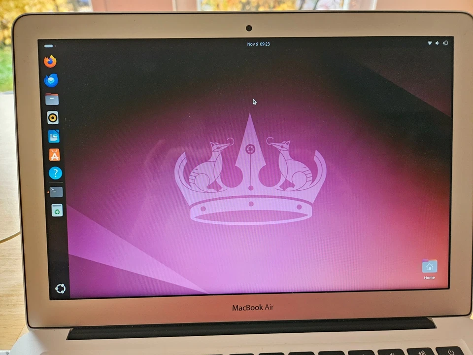 Apple MacBook Air 7,2 13 Zoll with Ubuntu Linux installed - Bild 4 von 4