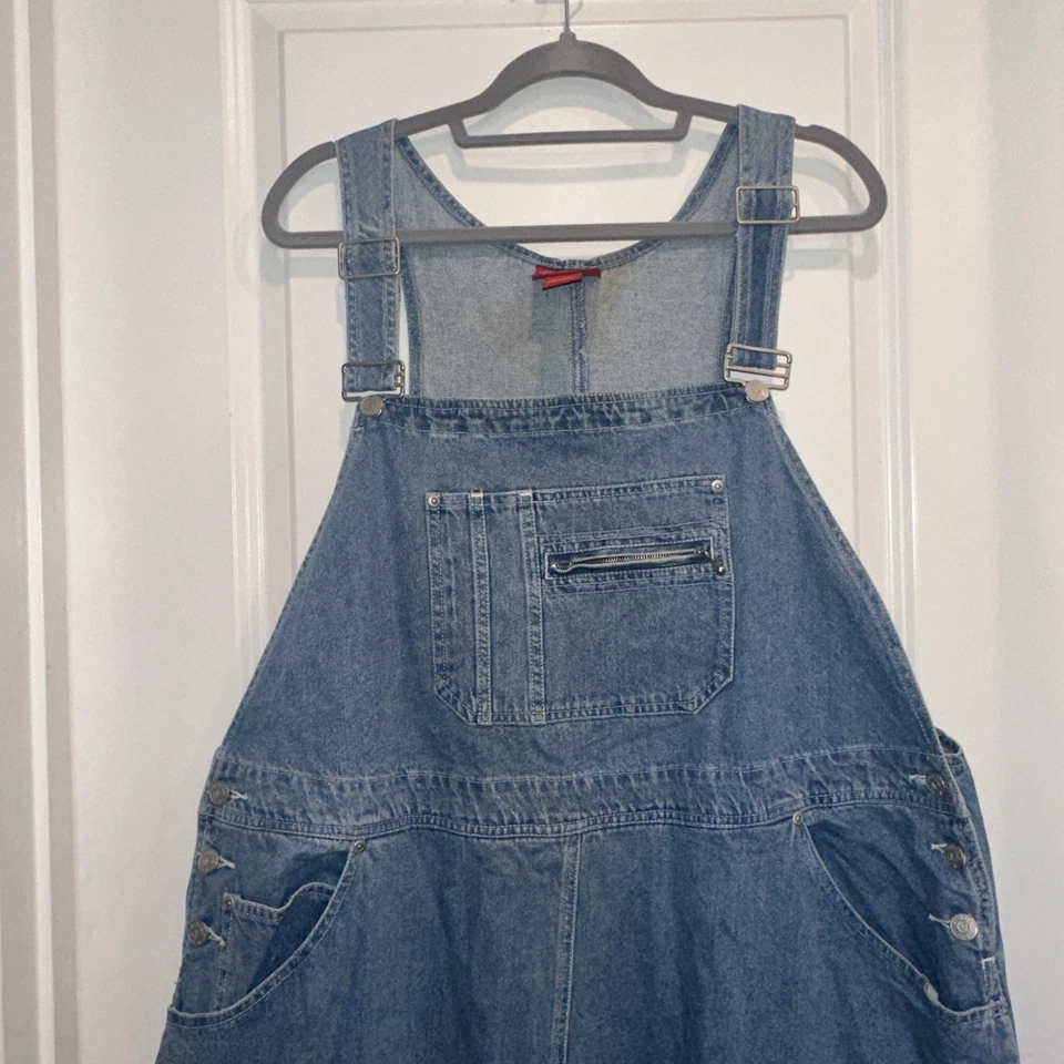 Macacão Venezia Jeans Feminino Saia Carpinteiro 22/24 Vintage Y2K Grunge - Imagem 2 de 4