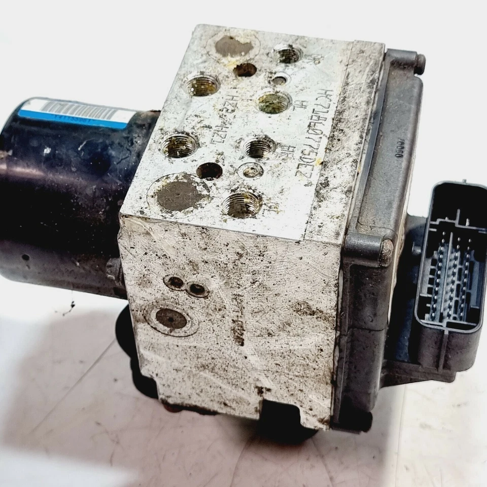 Насосная установка ABS для Volkswagen Passat B6 05-10 3C0614109C - Изображение 4 из 4