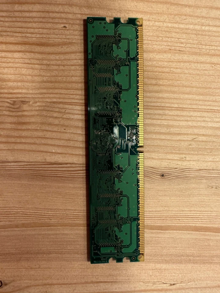 Crucial CT51264BA1339 1GB PC3-10600 DDR3-1333 240-Pin Desktop RAM - Image 3 of 4