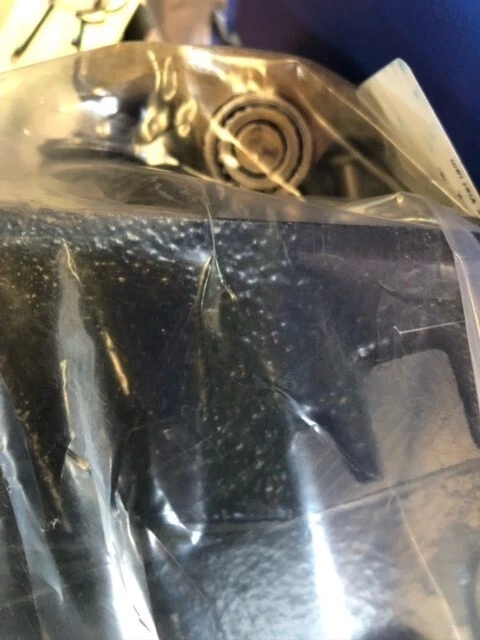 REMAN GM Mercury/ Volvo OMC 4.3L Marine Engine Long Block w/ Roller Cam vortec - Image 2 of 4