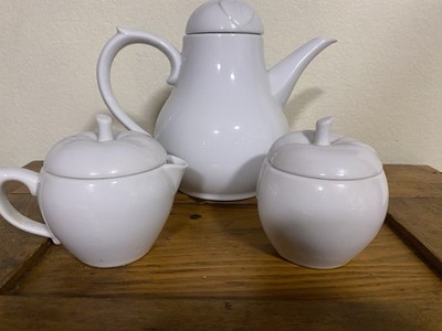 Avon Vintage White Pear/Apple Porcelain Tea Pot Sugar and Creame