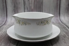 Royal Gallery Irene Fine China Gravy Boat With Under Plate #3133 Japan Vintage