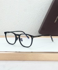 TOM FORD - MODEL: TF5700-B - Unisex Sunglasses 54  20-145