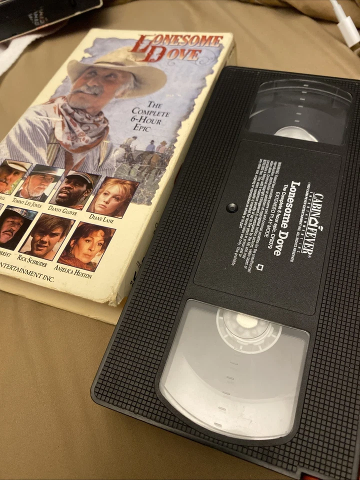 Lonesome Dove (VHS) The Complete 6-Hour Epic Western Action Drama Romance Foto 3 de 3