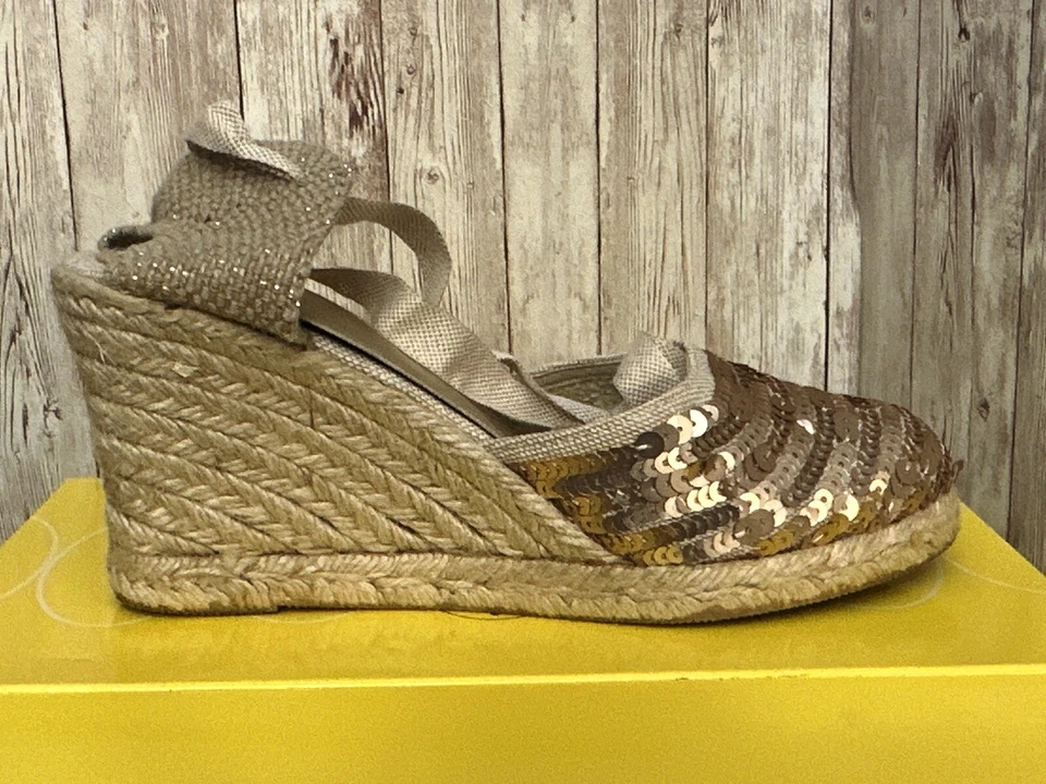 Circa ~ Cuñas de alpargata Joan & David con lentejuelas con tiras ~ Talla 7 Foto 4 de 4