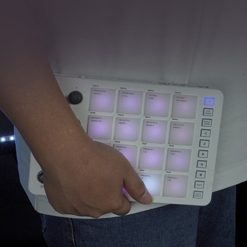 Practical MIDI Keyboard Controller with 16 Backlit Drum Pad Wireless Velocities - Picture 3 of 8