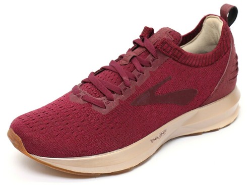 brooks levitate 2 size 8