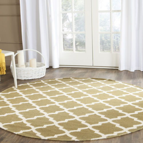 SAFAVIEH Dhurries DHU115A Handwoven Green / Ivory Rug - Picture 2 of 15
