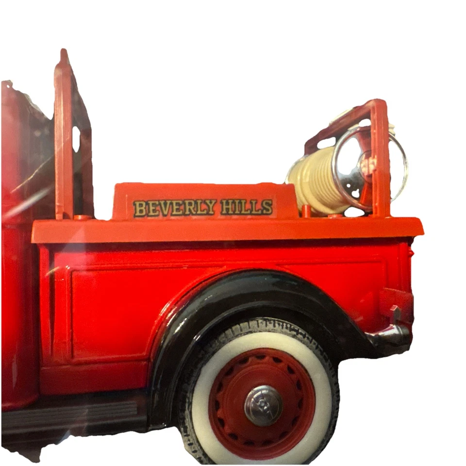 Solido Prestige Ford Pompier 8026 die-cast Fire Truck Made In France - Image 3 of 4