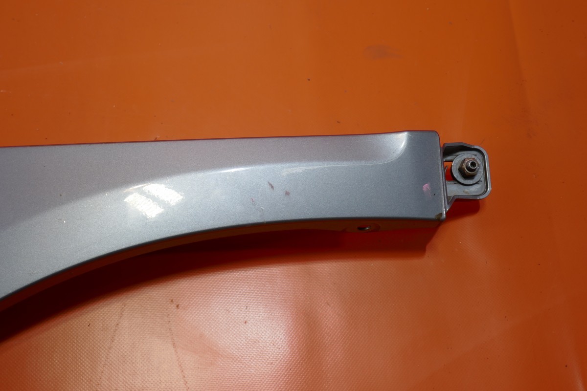 AUDI R8 FENDER LEFT FRONT 2008 2009 2010 2011 2012 2013 2014 2015 420821105C OEM