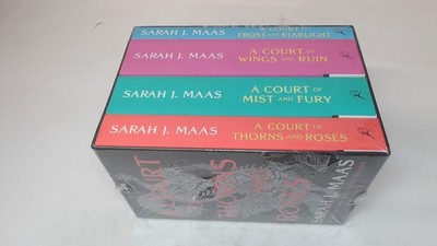 			A Court of Thorns and Roses Box Set (Paperback): The first four b		