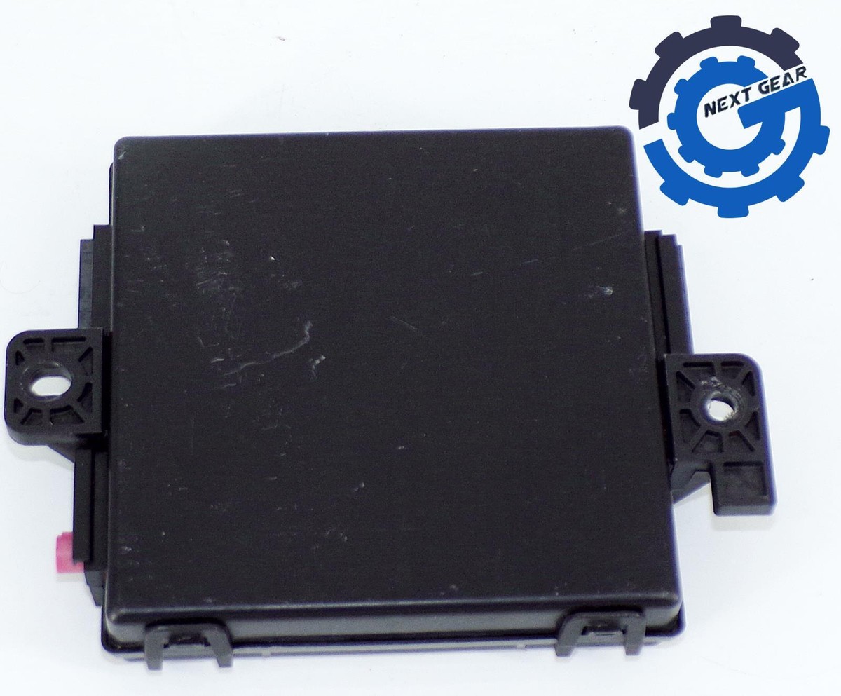 New OEM Mopar Receiver Hub RFHUB for 2014 Durango Grand Cherokee
