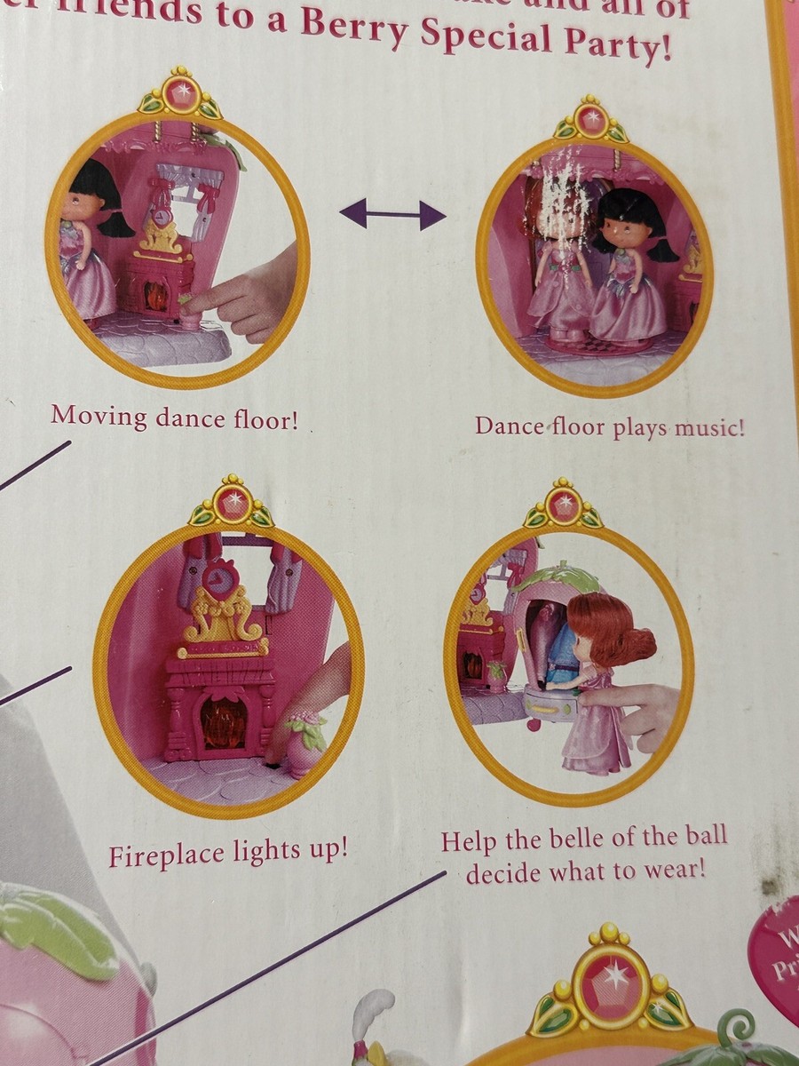 NEW IN BOX Strawberry Shortcake Berry Magical Castle With Box
