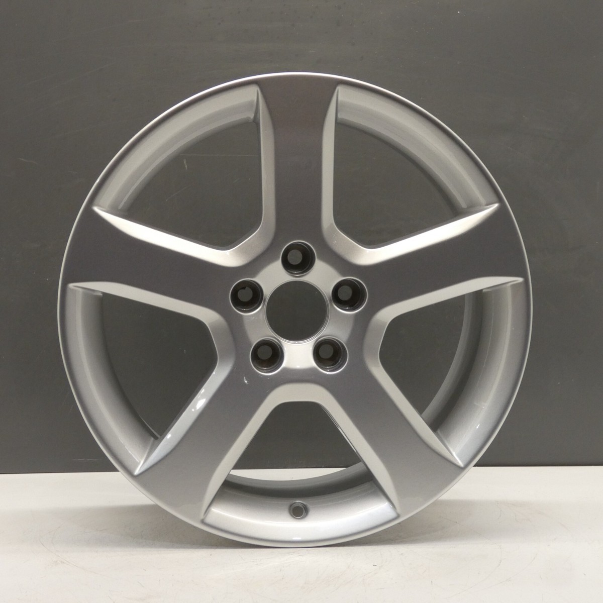 VOLVO XC70 V70 SILVER 17