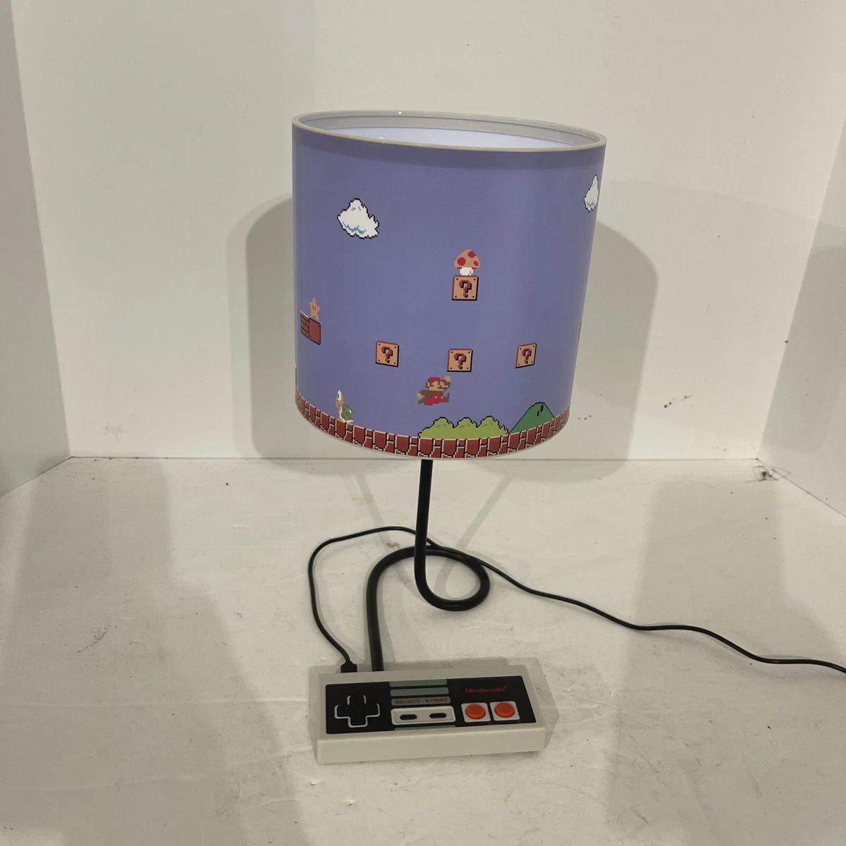 Nintendo NES Super Mario Bros. themed Lamp w Controller Light